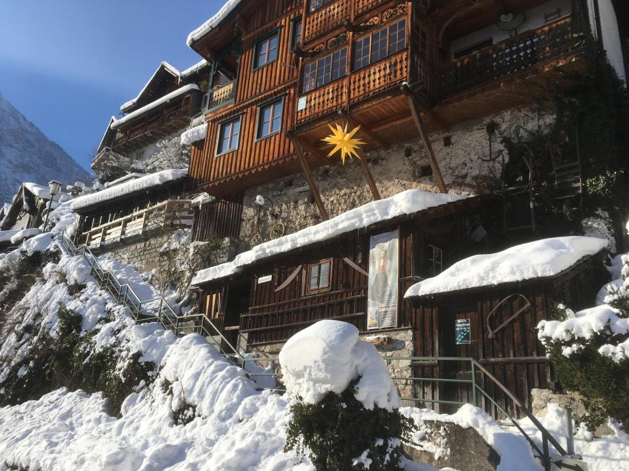 Gasthof Pension Grüner Anger Hallstatt Exterior foto